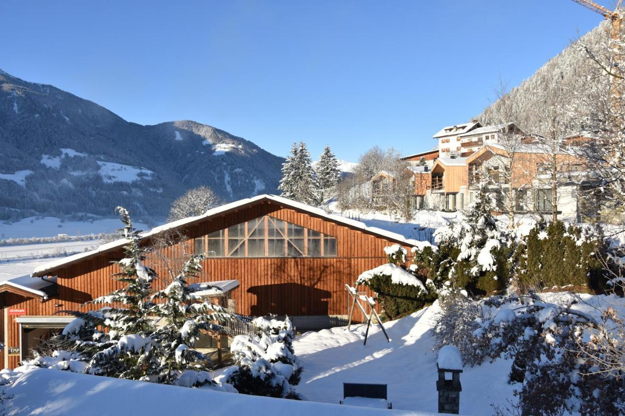Chalet & Appartement Zingerlehof Trens Campo di Trens Luaran gambar