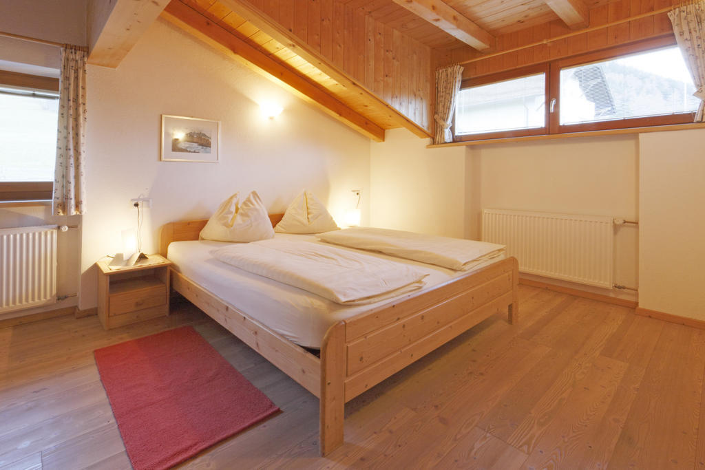 Chalet & Appartement Zingerlehof Trens Campo di Trens Bilik gambar