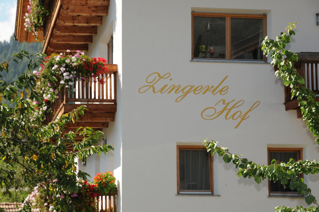 Chalet & Appartement Zingerlehof Trens Campo di Trens Luaran gambar